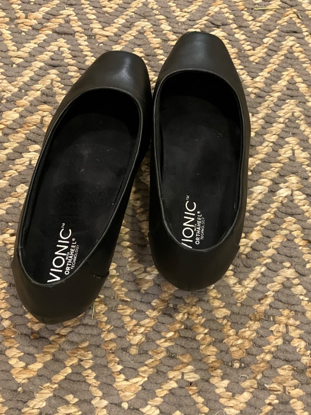 Vionic Sonoma Wedge Square Toe Flats Black - Picture 2 of 7